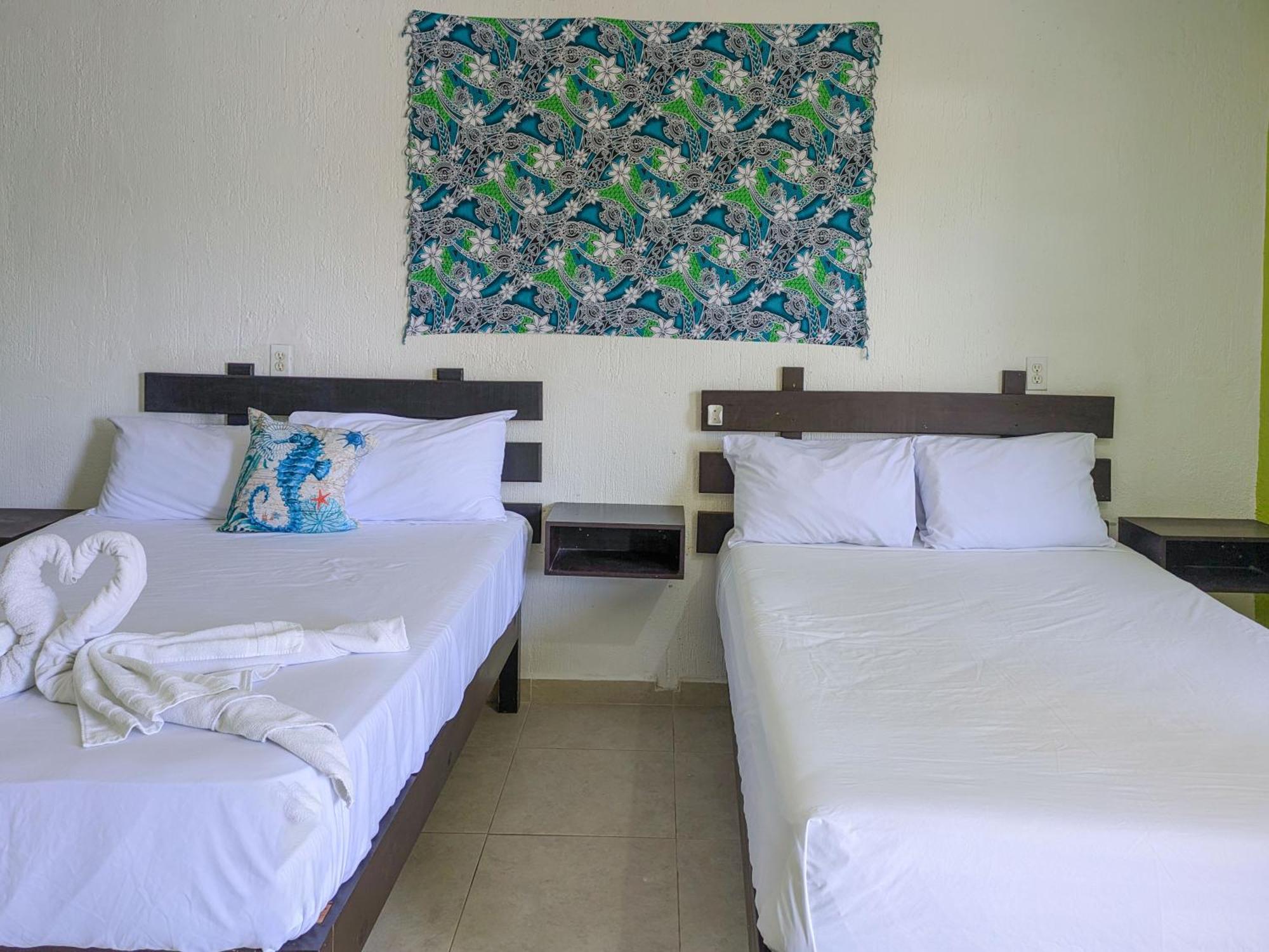 A8 Beachside Bliss Family Hawaiian Themed Quad Kitchen Ac Appartement